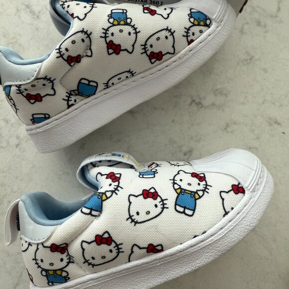 Adidas x Hello Kitty Superstar 360 toddler 6.5 - Picture 4 of 6